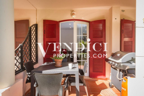 Charming 2 Bed Apartment in the Heart of Old Village, Vilamoura