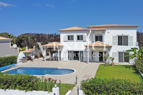 Renovated 5 Bed Villa