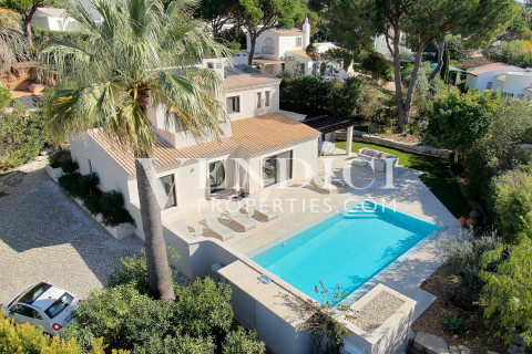 Modern 4 Bed Villa For Sale