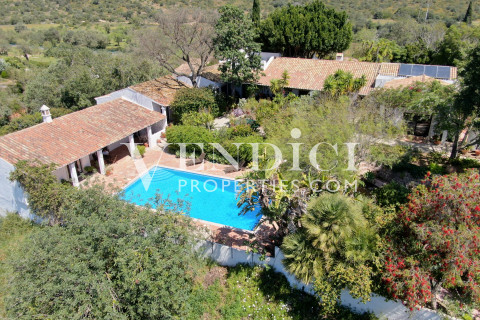 Traditional 6 Bed Quinta